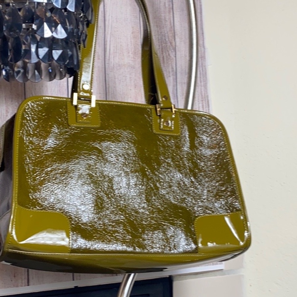 Sold 🤗Tory burch patent leather tote - Picture 6 of 16